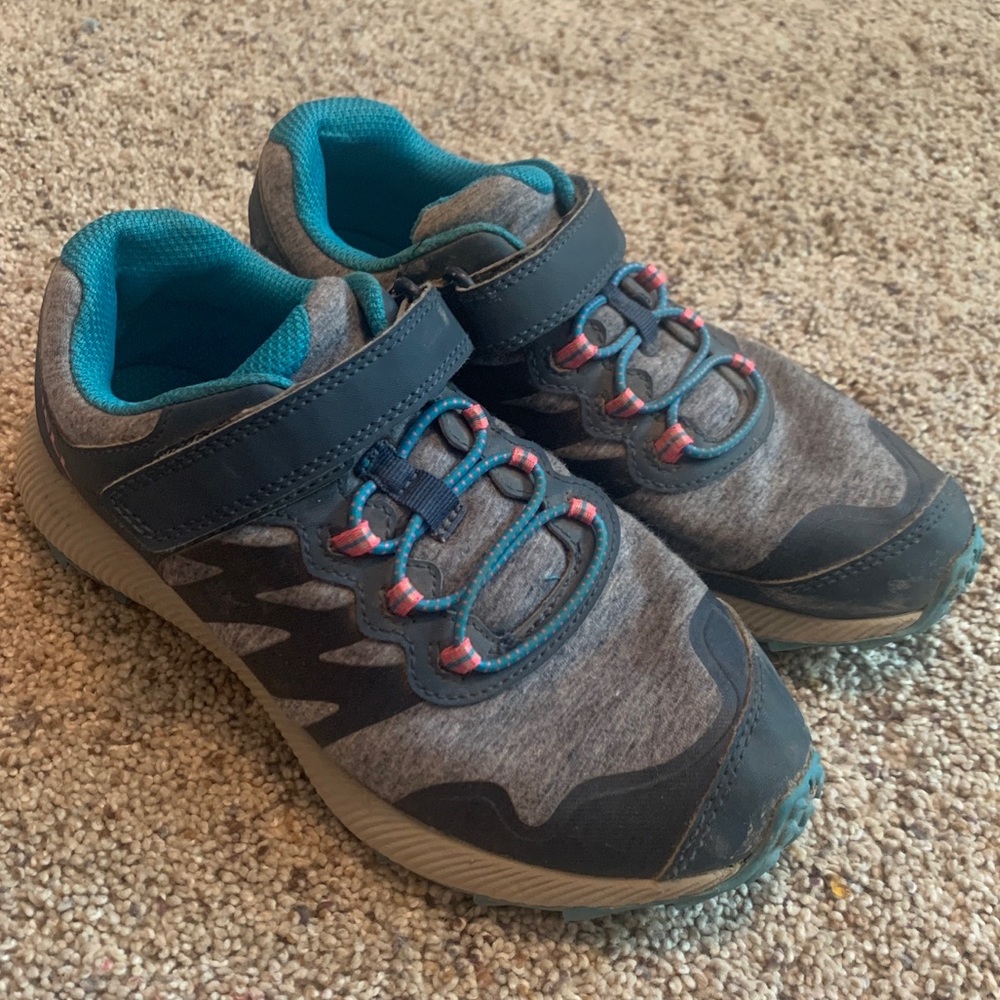 Merrell Hiking Outdoor Shoes Girls Size 3 Blue Athletic Excellent Condition